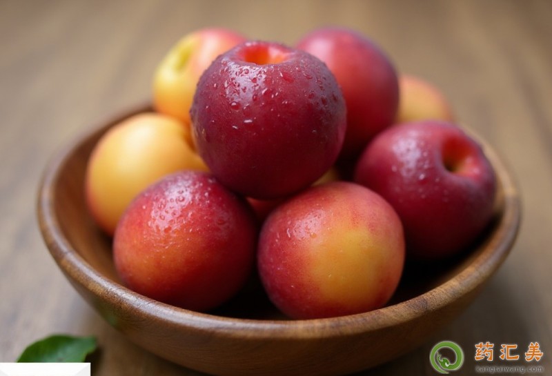 李子和什么食物相克不能一起吃 李子和什么食物相克不能一起吃